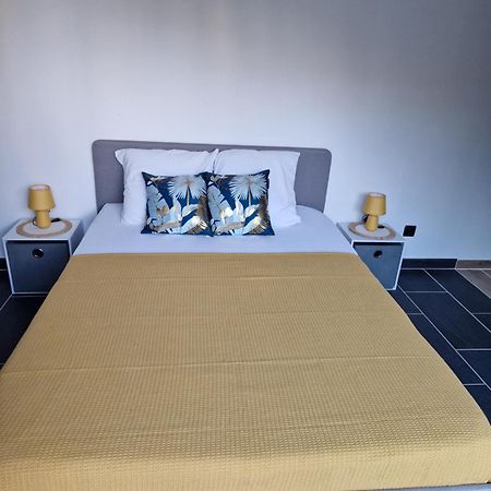Grand Studio 2 Personnes Saint-Amand-Mont-Rond Luaran gambar