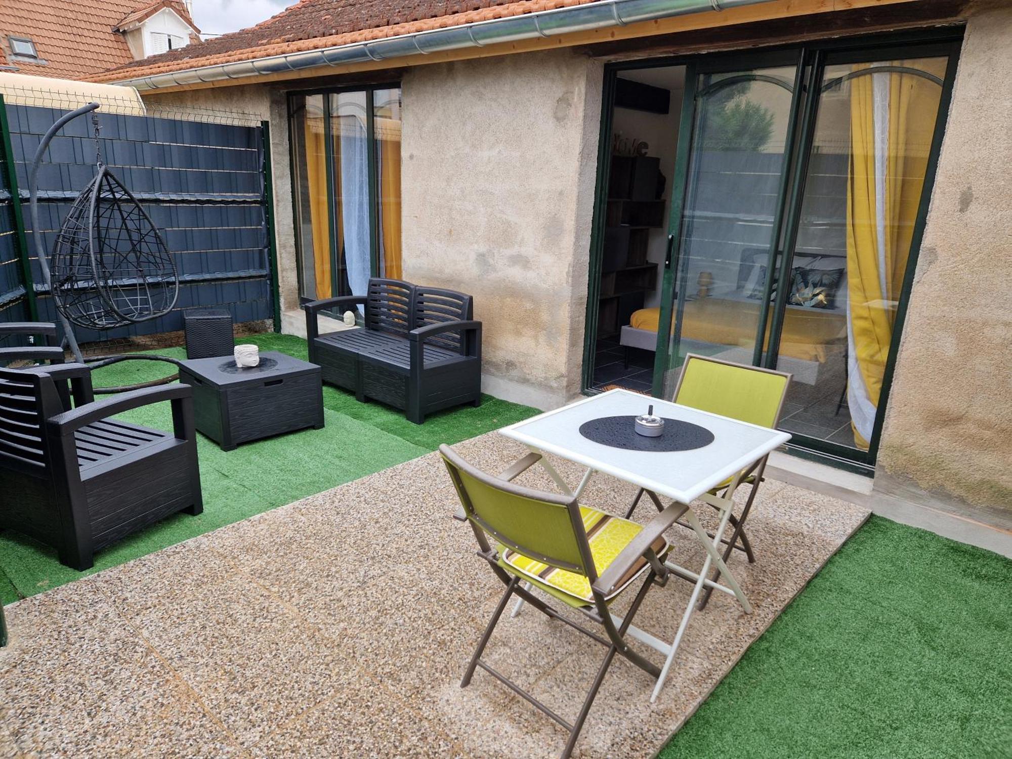 Grand Studio 2 Personnes Saint-Amand-Mont-Rond Luaran gambar