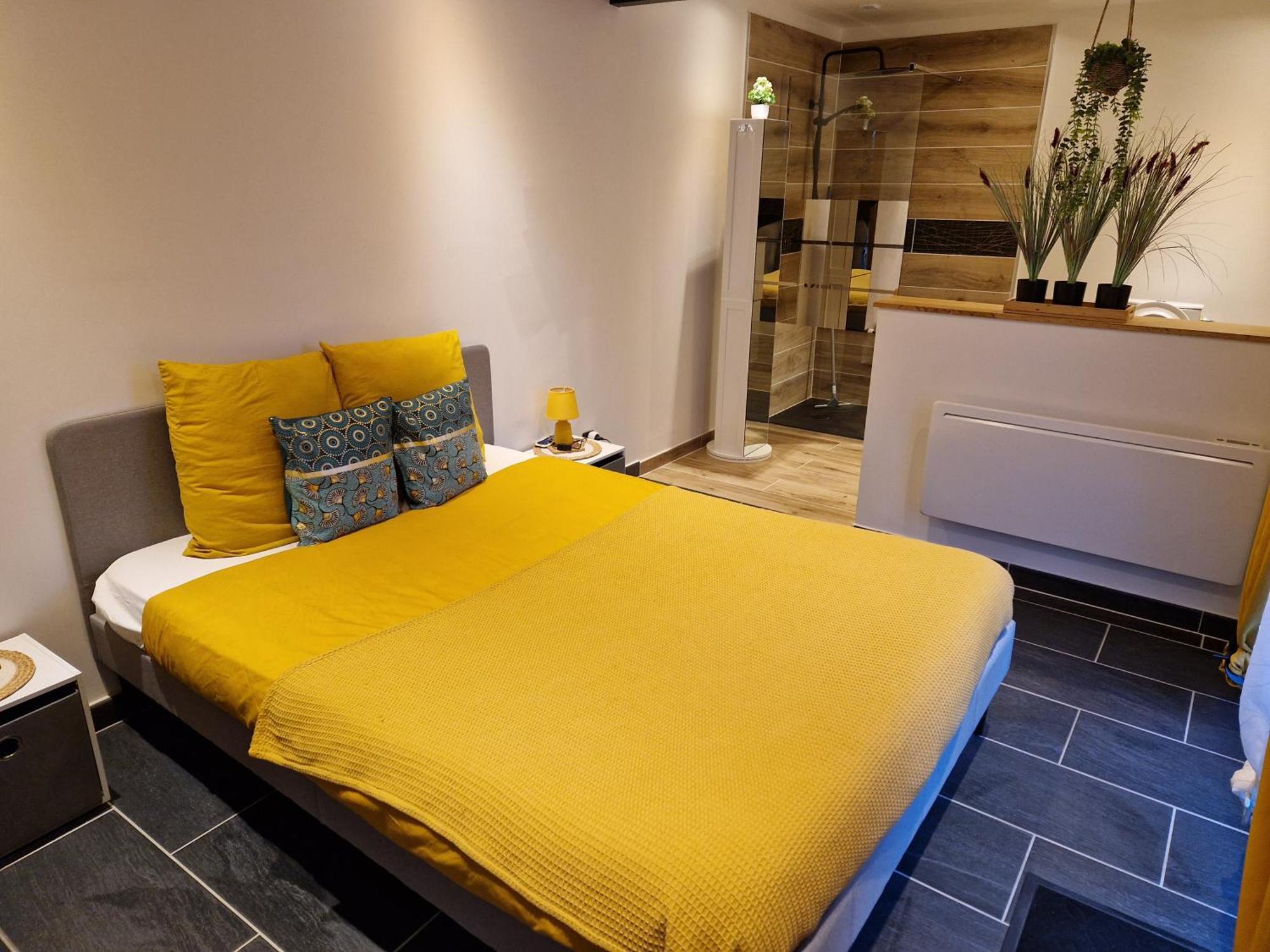Grand Studio 2 Personnes Saint-Amand-Mont-Rond Luaran gambar